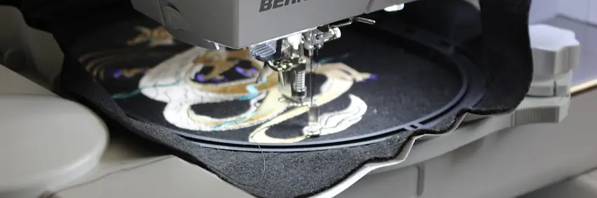 Sticke selbst mit der Maschine! (EN/DE)