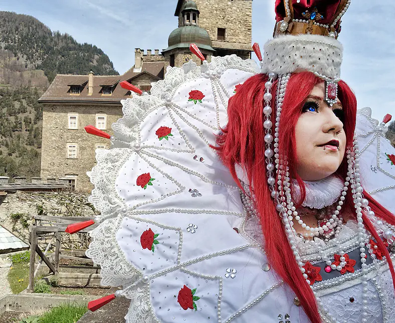 esther - Yui Cosplay.png