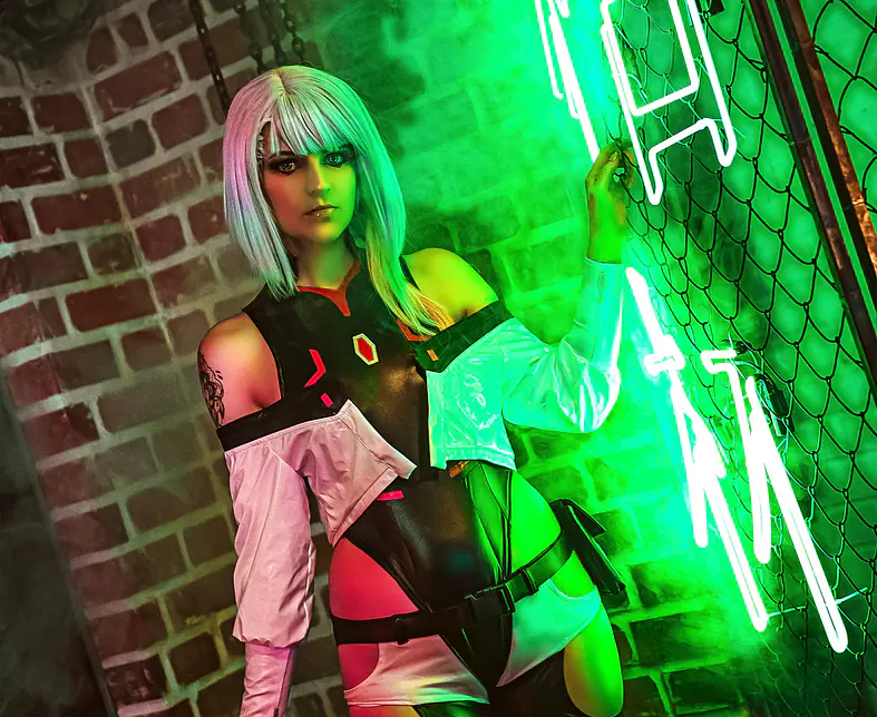 Lucy - Nagini Cosplay.jpg
