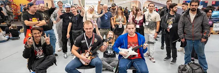Free Play for everyone & Grand Finals on the HeroFest Main Stage!