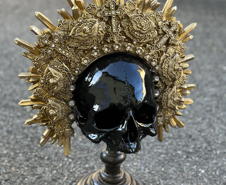 KING SKULL.jpg
